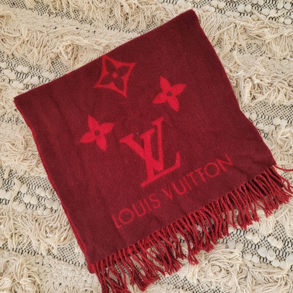 LV wool scarf - Picture 1 of 3